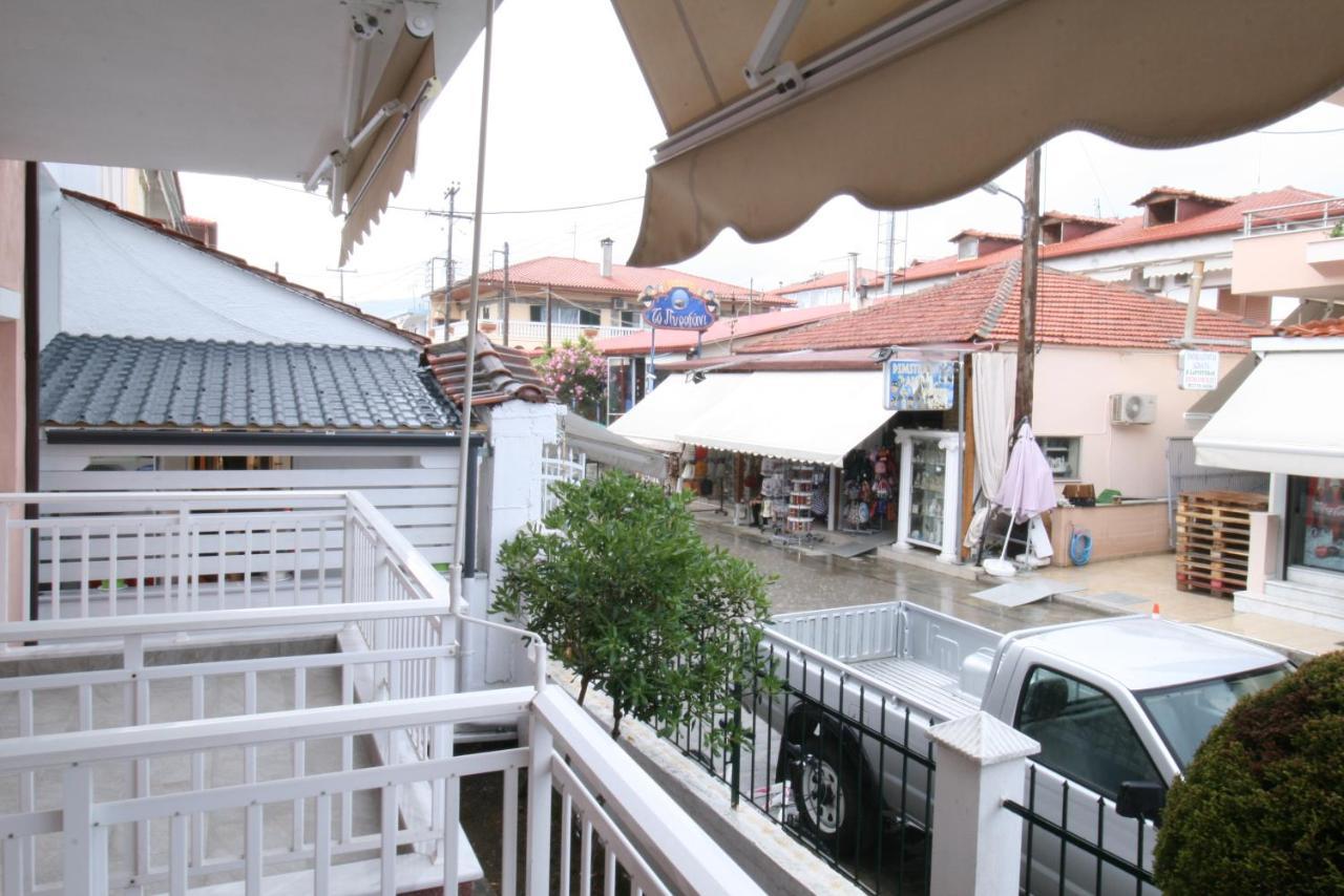 Sarti Center Studios Luaran gambar